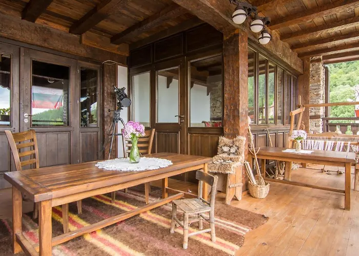 къща стара македония 2*